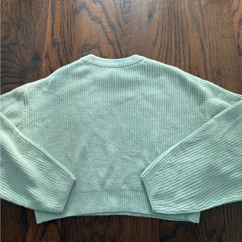 H&M Light Green Women's Crew Neck Sweater
